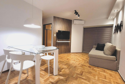 Paraná 460 ( 1 Dormitorio / Cochera Opcional )